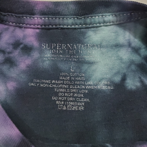 Hot Topic Blue and Purple Crop Top - Picture 3 of 16